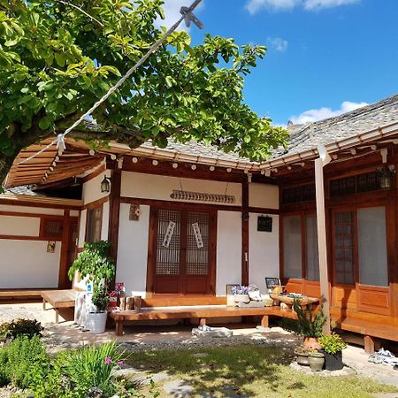Gyeongju Guesthouse Huewon ภายนอก รูปภาพ