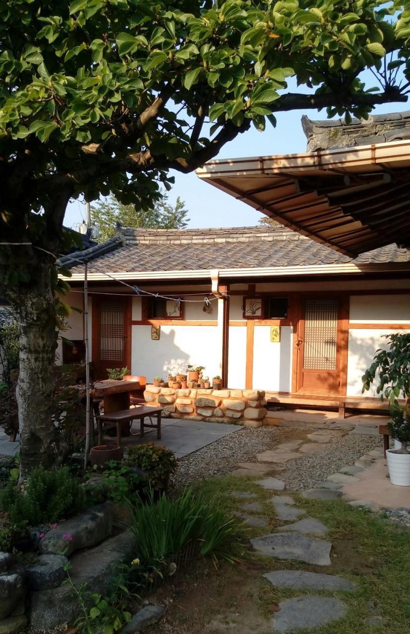 Gyeongju Guesthouse Huewon ภายนอก รูปภาพ