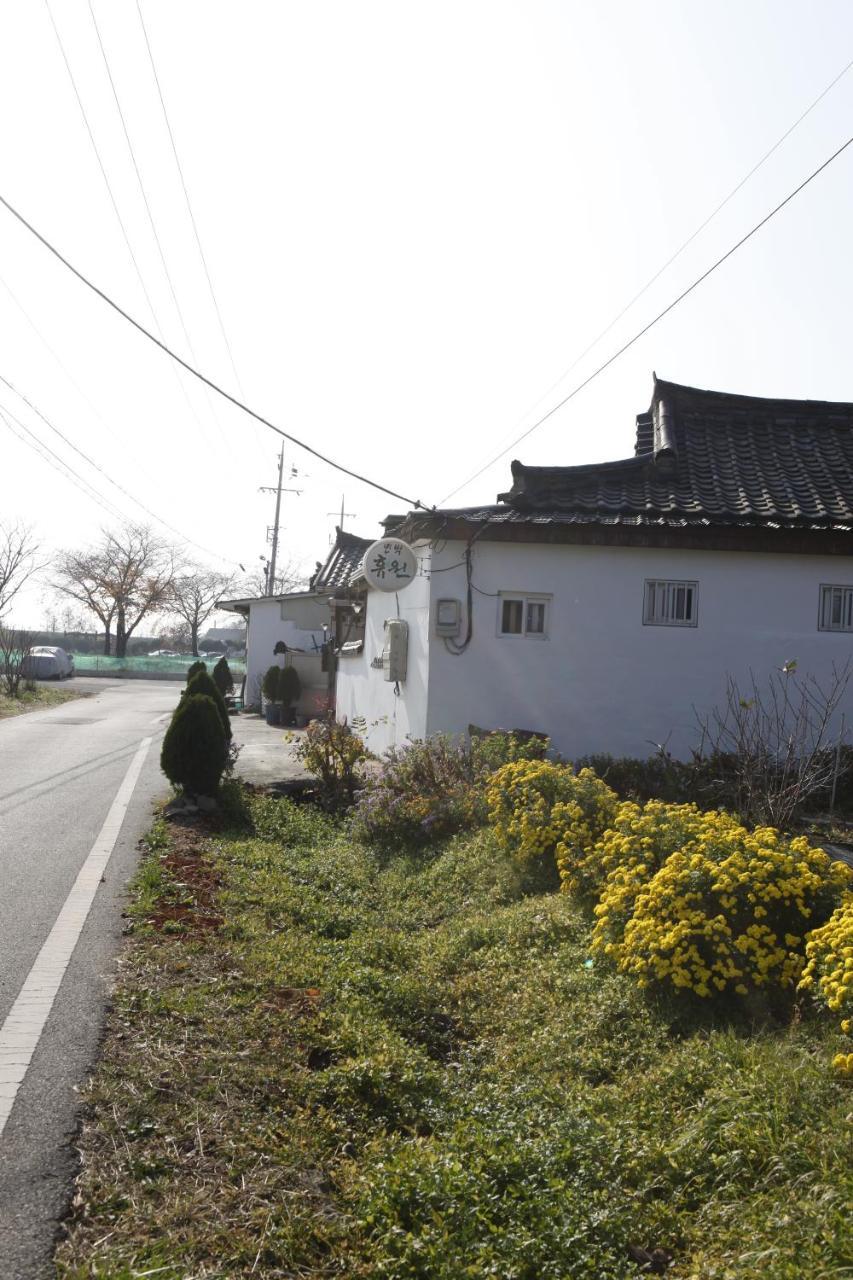 Gyeongju Guesthouse Huewon ภายนอก รูปภาพ