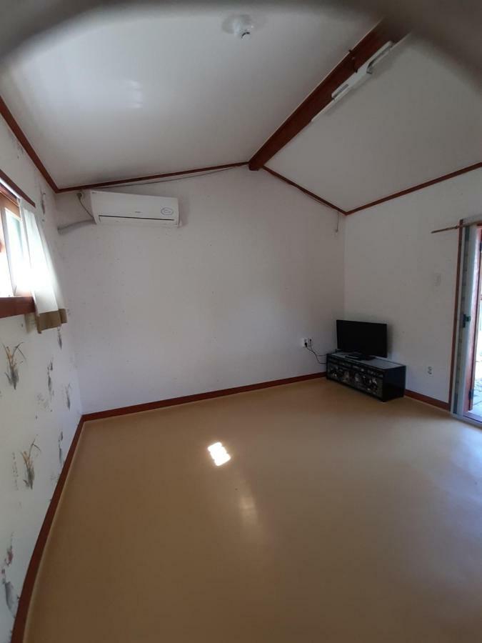 Gyeongju Guesthouse Huewon ภายนอก รูปภาพ