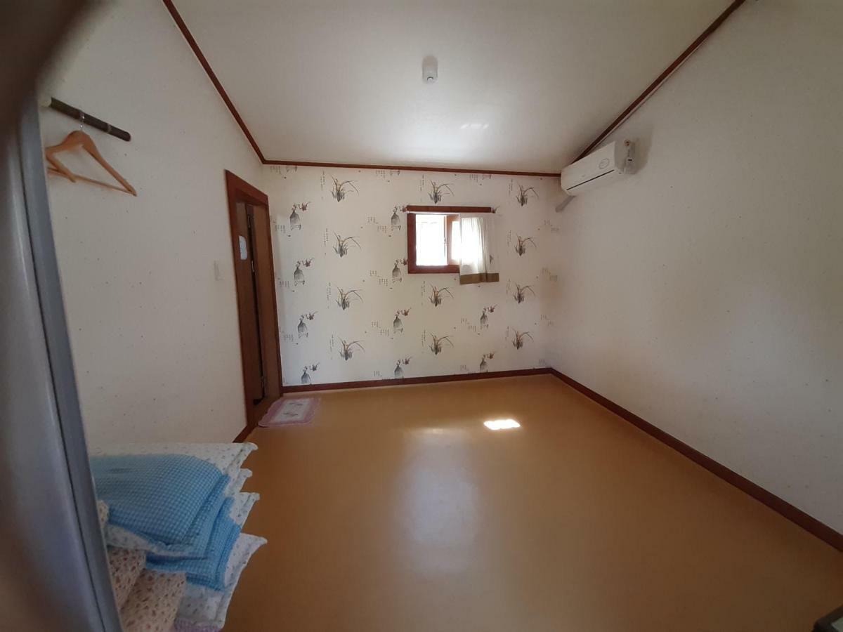 Gyeongju Guesthouse Huewon ภายนอก รูปภาพ