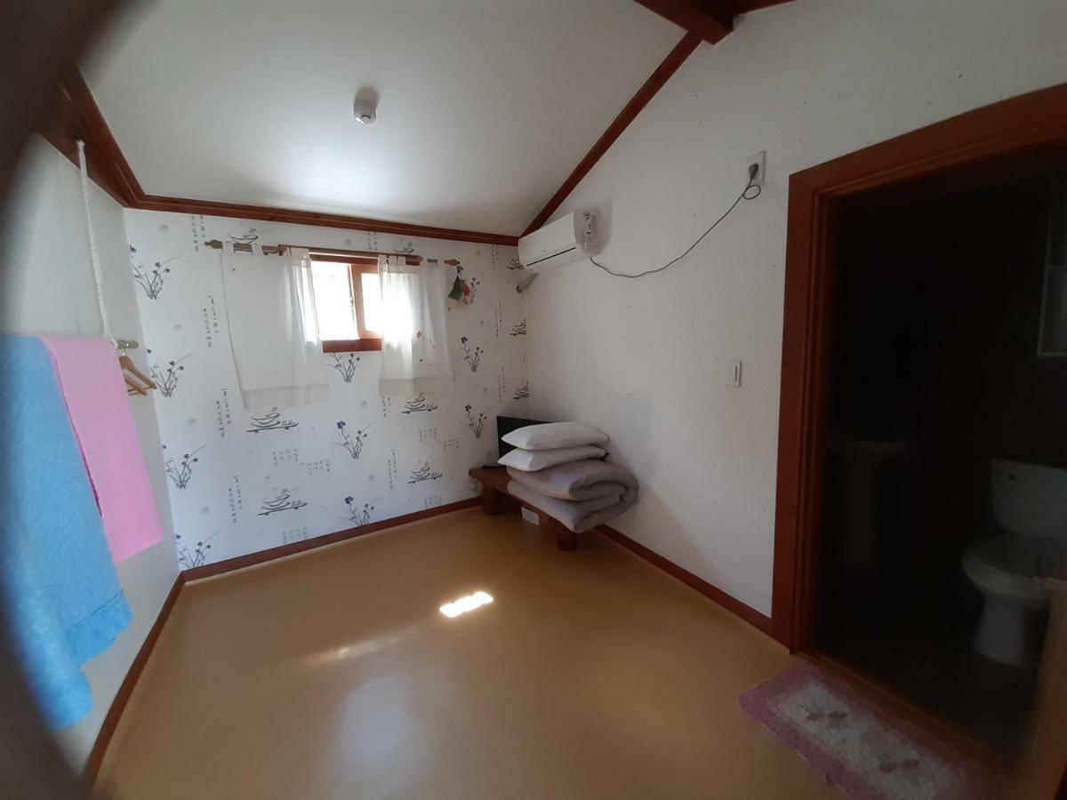 Gyeongju Guesthouse Huewon ภายนอก รูปภาพ