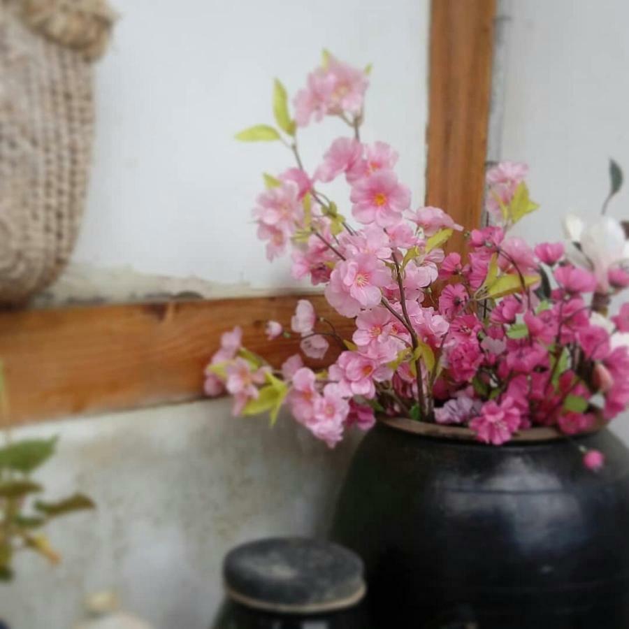 Gyeongju Guesthouse Huewon ภายนอก รูปภาพ